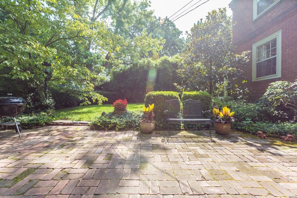 335 Bristol Road Webster Groves, MO 63119 - Photo 29 of 45 Gallery Image 29