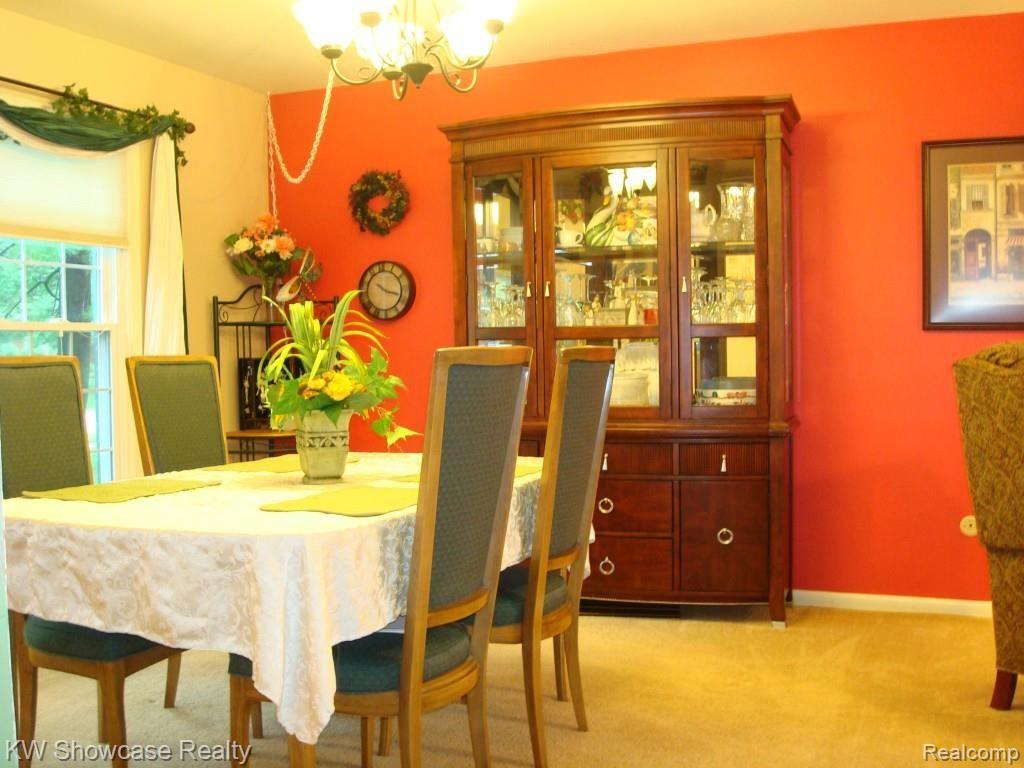 32363 Baintree Road Farmington Hills, MI 48334 - Photo 17 of 33