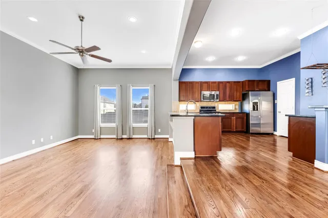 $2,925 | 934 West 26th Street, Unit B, Houston, TX 77008