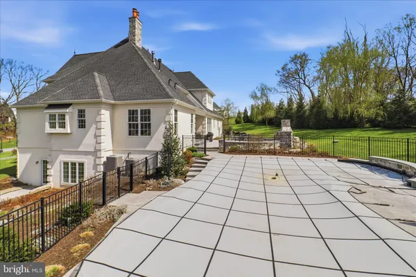 $1,690,000 | 17 Hershey Lane, Lancaster, PA 17603