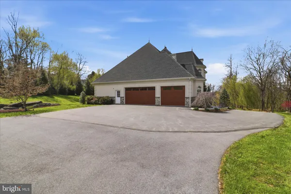 $1,690,000 | 17 Hershey Lane, Lancaster, PA 17603
