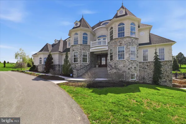 $1,690,000 | 17 Hershey Lane, Lancaster, PA 17603