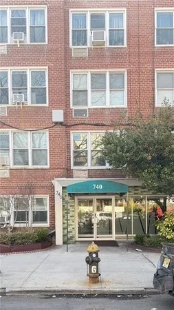 $239,000 | 740 East 32nd Street, Unit J6 | Flatbush