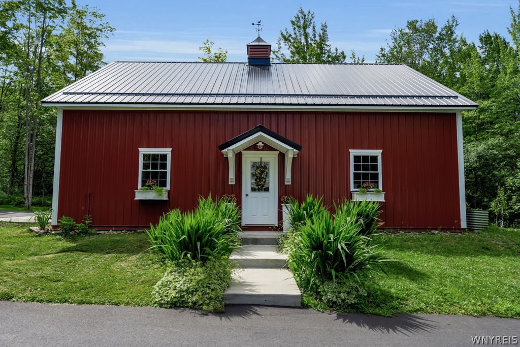 7700 Bleistein Road West Falls, NY 14170 - Photo 34 of 42
