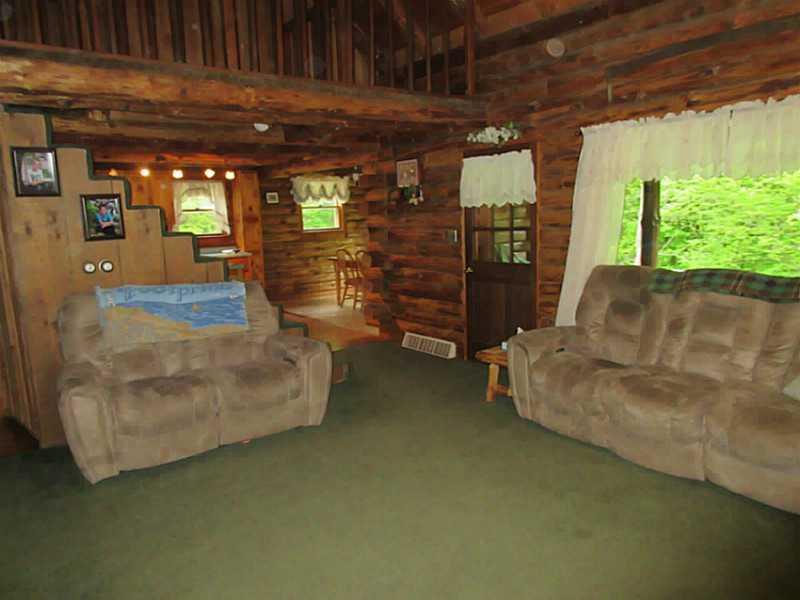 3759 North Balsiger Road Vandergrift, PA 15690 - Photo 3 of 16 Living Room.