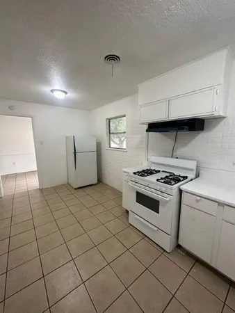 $2,089 | 5131 Encino Road, Abilene, TX 79605
