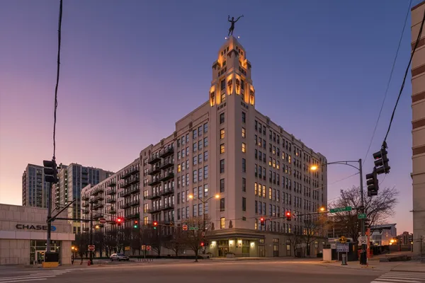 $4,000 | 758 North Larrabee Street, Unit 208, Chicago, IL 60654