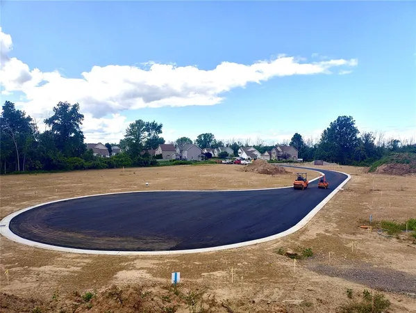 $601,900 | 250 Bronze Leaf Trail, Greece, NY 14612