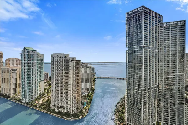 $4,475,000 | 300 Biscayne Blvd Way, Unit 3304C, Miami, FL 33131