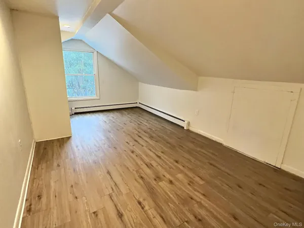 $1,600 | 4 Pilgrim Terrace, Poughkeepsie, NY 12601