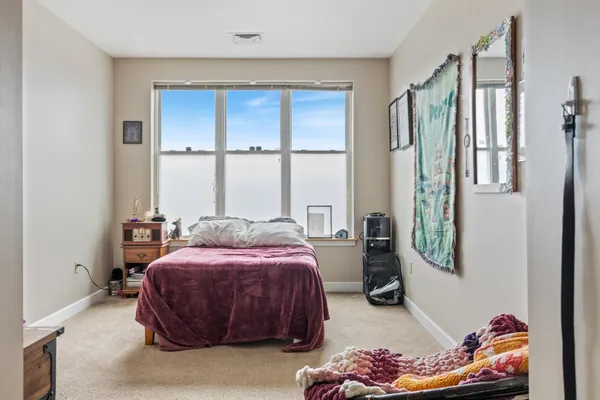 $3,500 | 370 Farrell Street, Unit 325, South Burlington, VT 05403