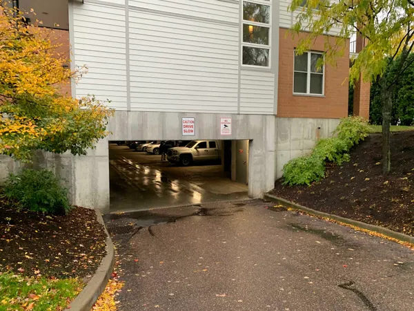 $3,500 | 370 Farrell Street, Unit 325, South Burlington, VT 05403