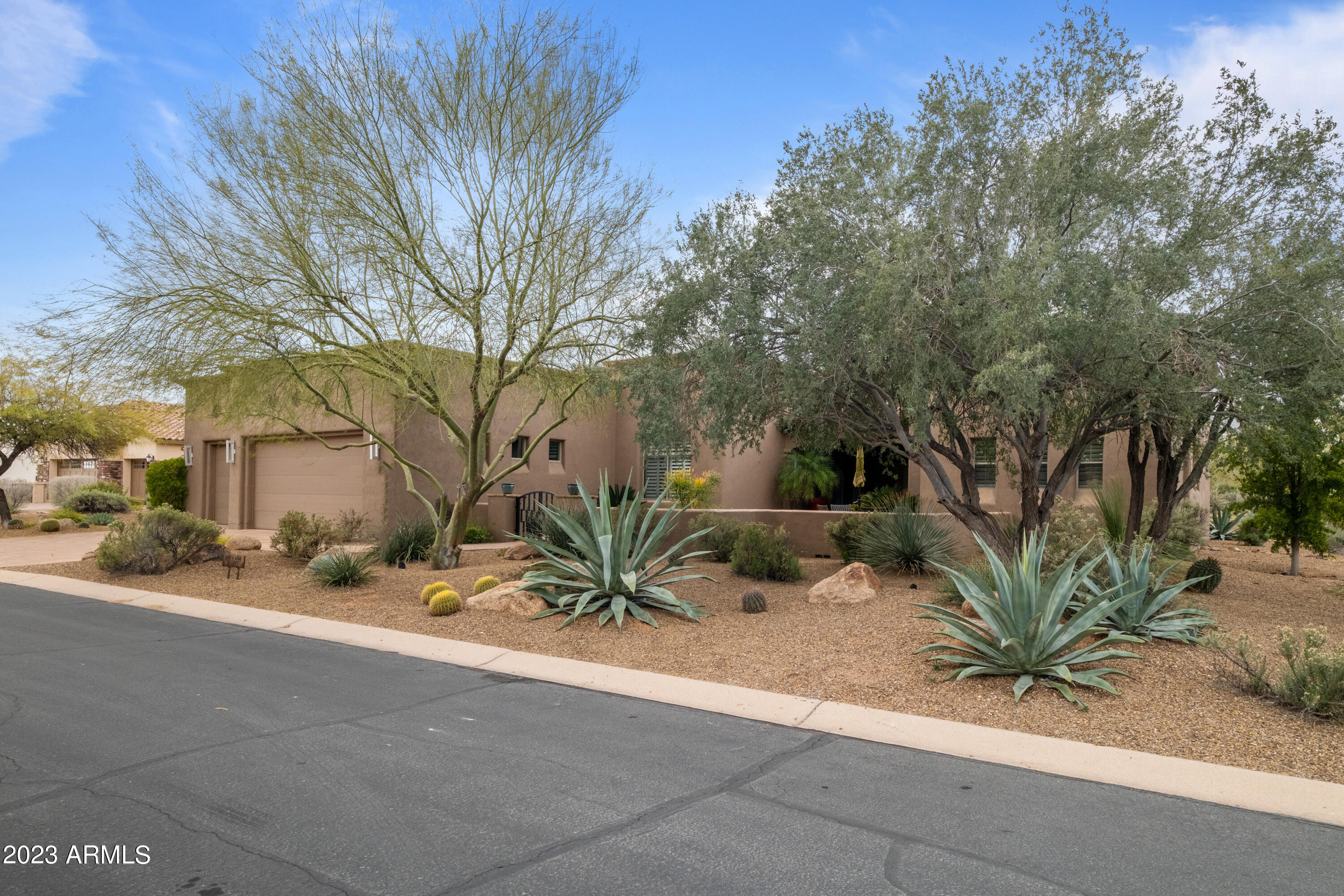 27102 North Palo Fiero Road Rio Verde, AZ 85263 - Photo 3 of 48 Beautiful foliage