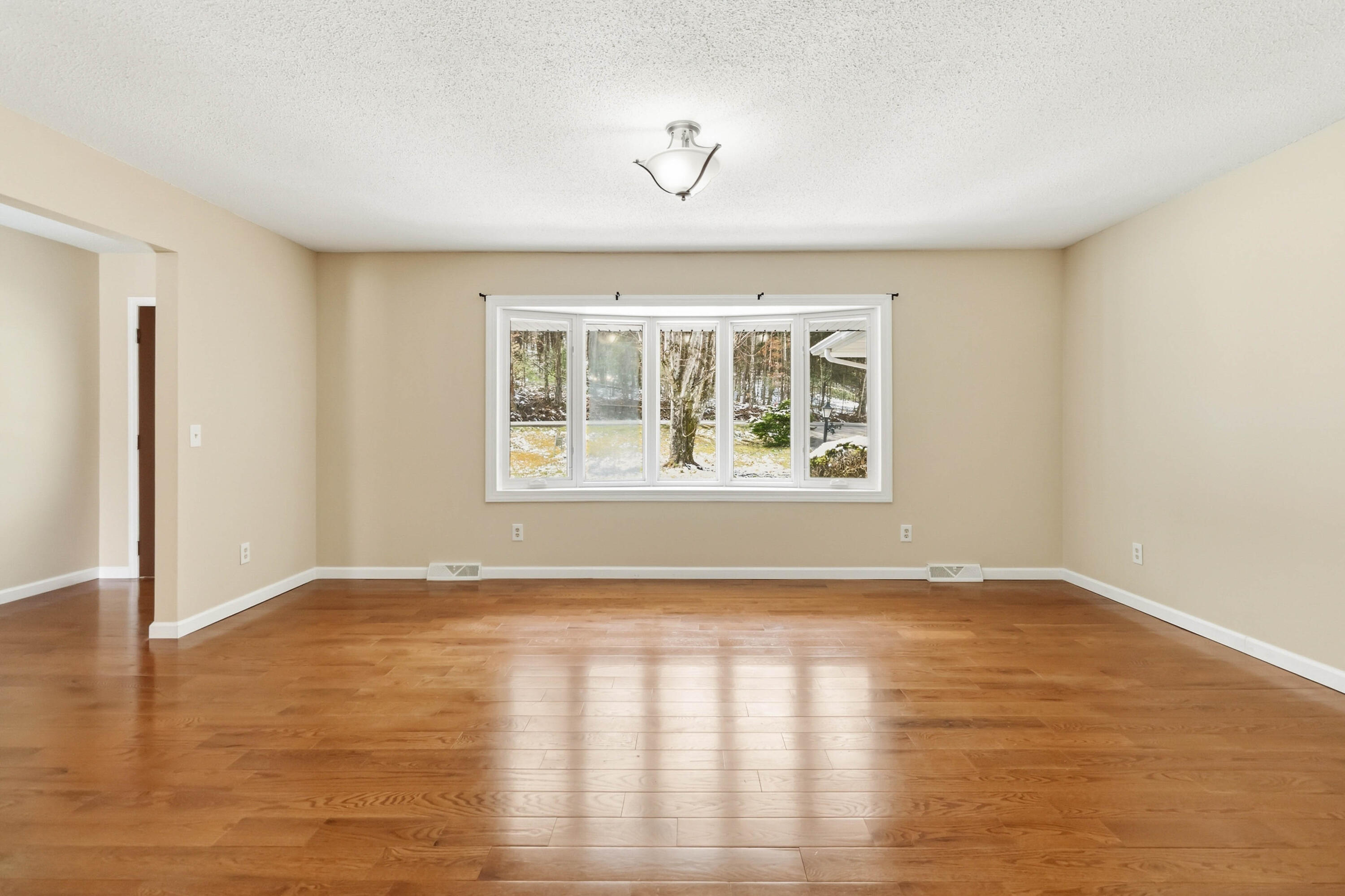1388 Oak Ridge Road Corbin, KY 40701 - Photo 13 of 59 011