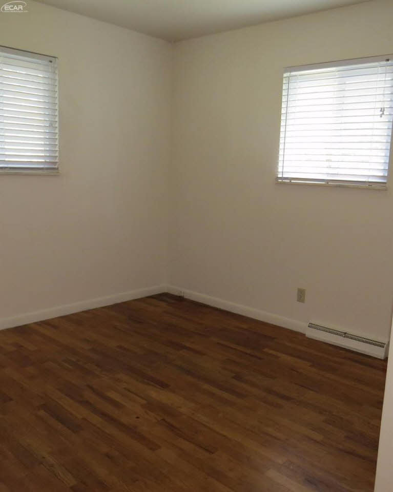 6441 Silver Lake Road Linden, MI 48451 - Photo 14 of 31 21315275-13.JPG