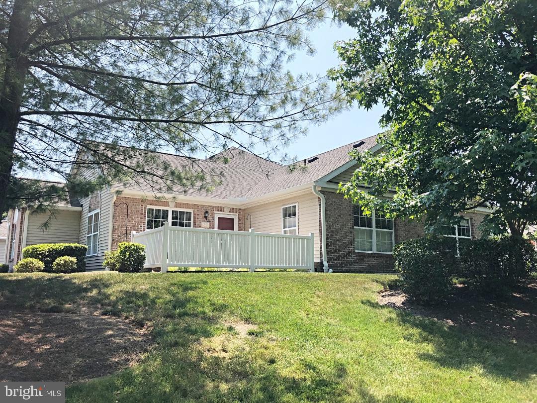 22 Point Court Lawrence Township, NJ 08648 - Photo 8 of 37