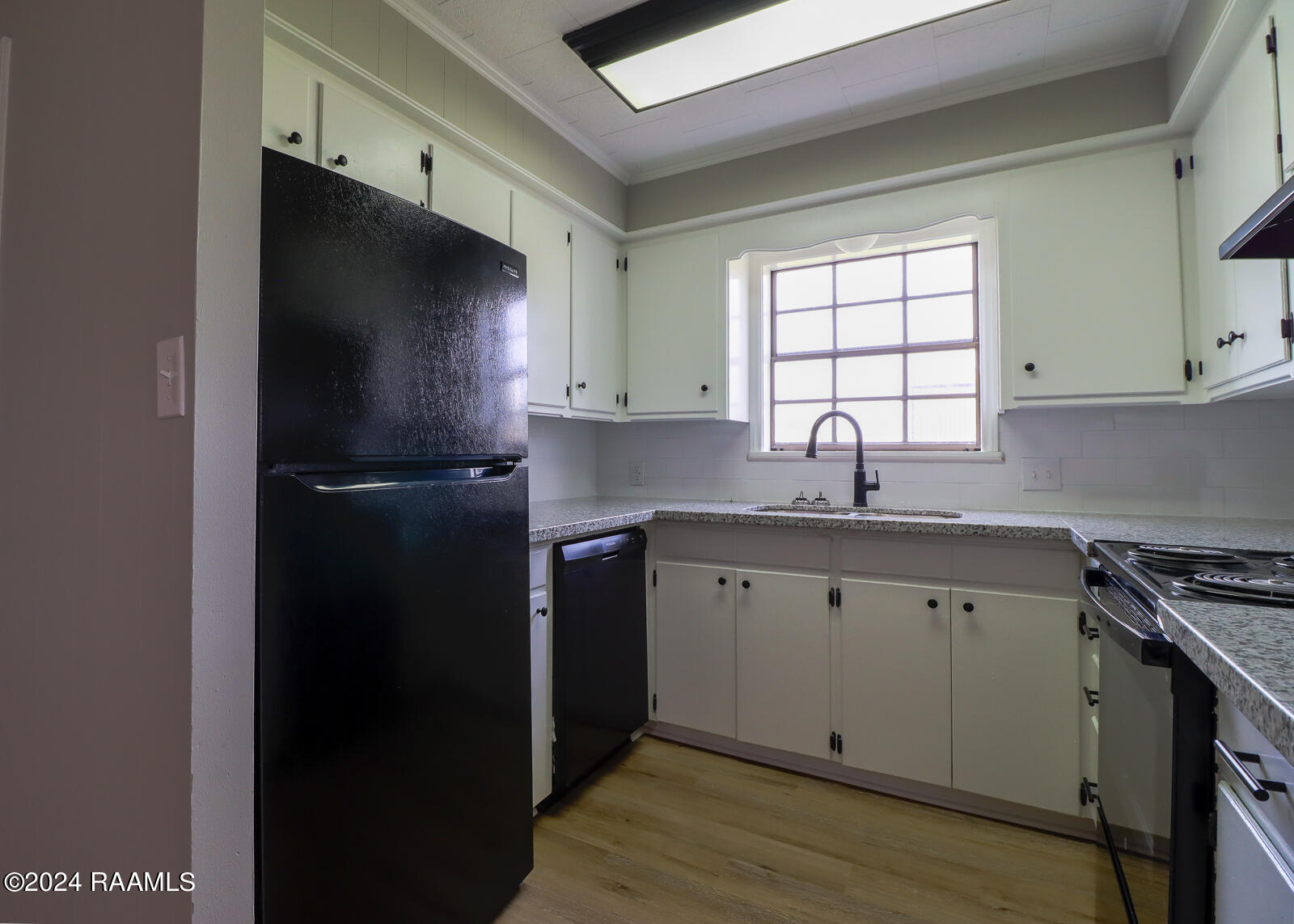 10728 Sandra Drive Kaplan, LA 70548 - Photo 5 of 19 4