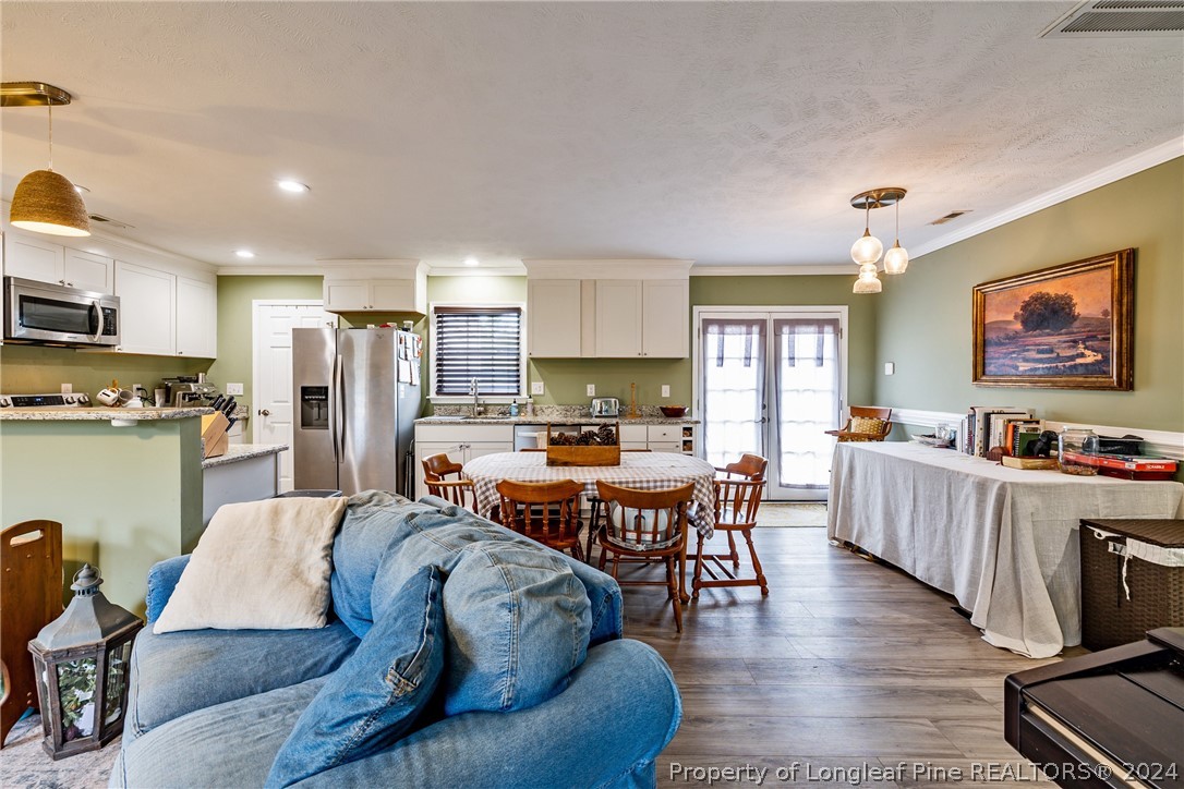 5983 Spinner Road Hope Mills, NC 28348 - Photo 9 of 27 Gallery Image 9