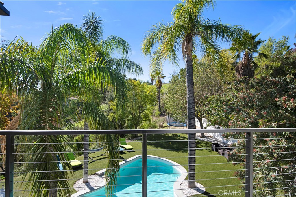 22254 Dumetz Road Woodland Hills, CA 91364 - Photo 28 of 42 a view of a balcony