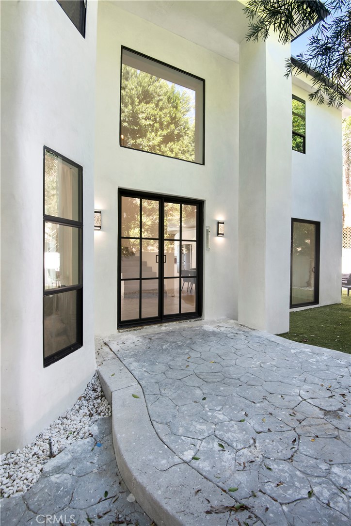 22254 Dumetz Road Woodland Hills, CA 91364 - Photo 4 of 42