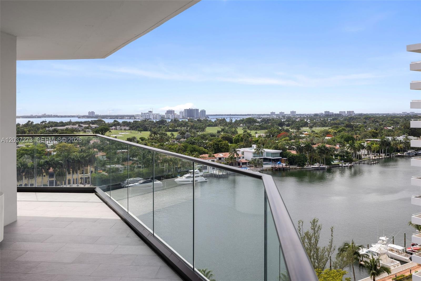 5500 Collins Avenue, Unit 1401 Miami Beach, FL 33140 - Photo 26 of 38 Gallery Image 26