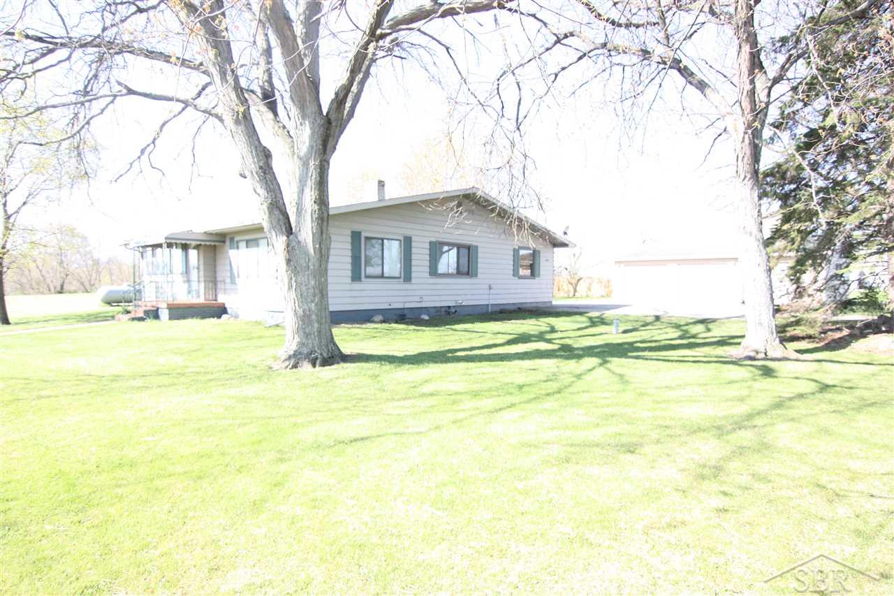 9984 Henderson Road Corunna, MI 48817 - Photo 2 of 16 50038700-1.JPG