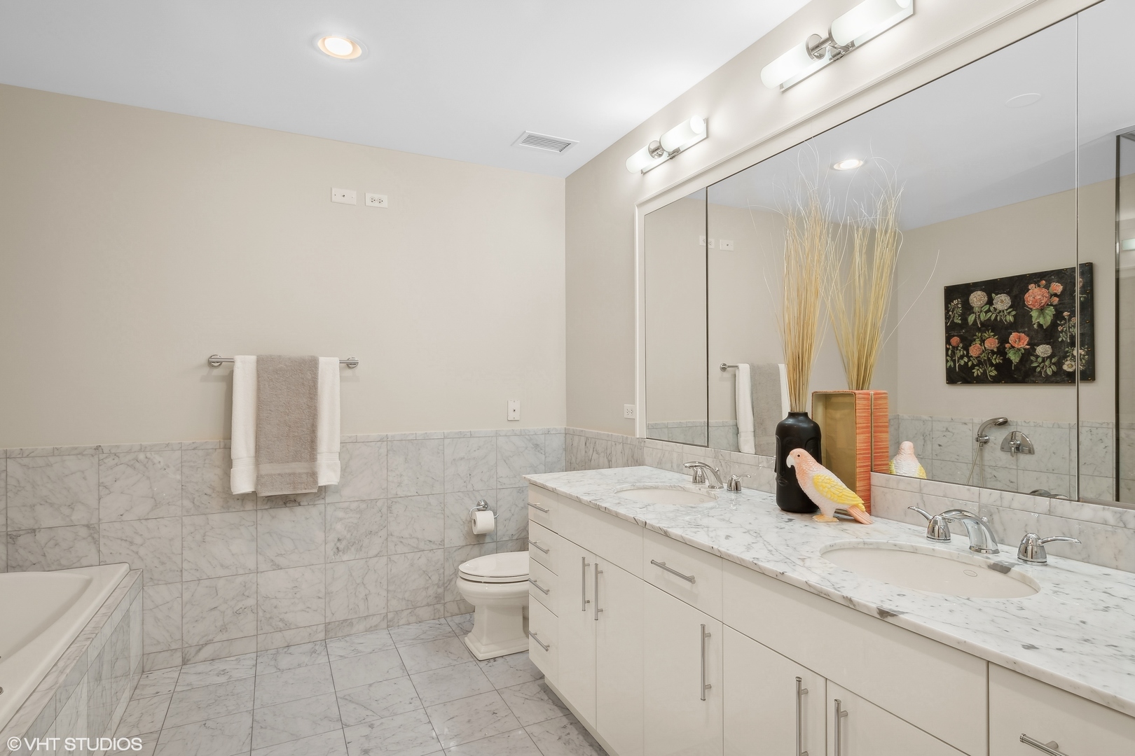 55 East Erie Street, Unit 2103 Chicago, IL 60611 - Photo 12 of 24