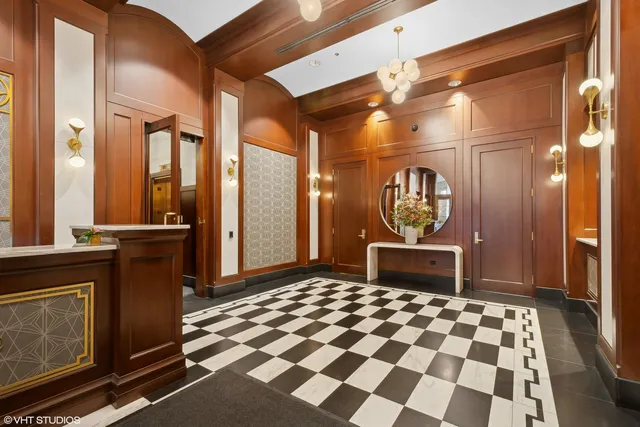 $900,000 | 55 East Erie Street, Unit 2103, Chicago, IL 60611