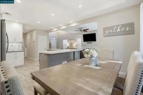 $899,500 | 249 Stranahan Circle, Clayton, CA 94517