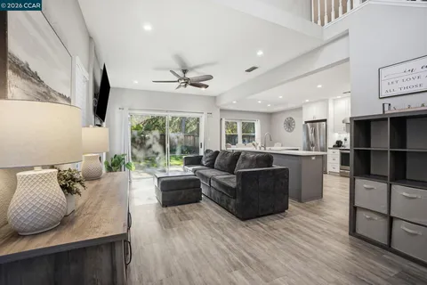 $899,500 | 249 Stranahan Circle, Clayton, CA 94517