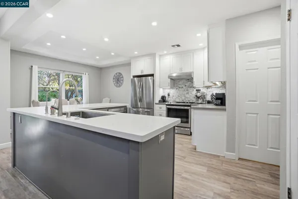 $869,500 | 249 Stranahan Circle, Clayton, CA 94517