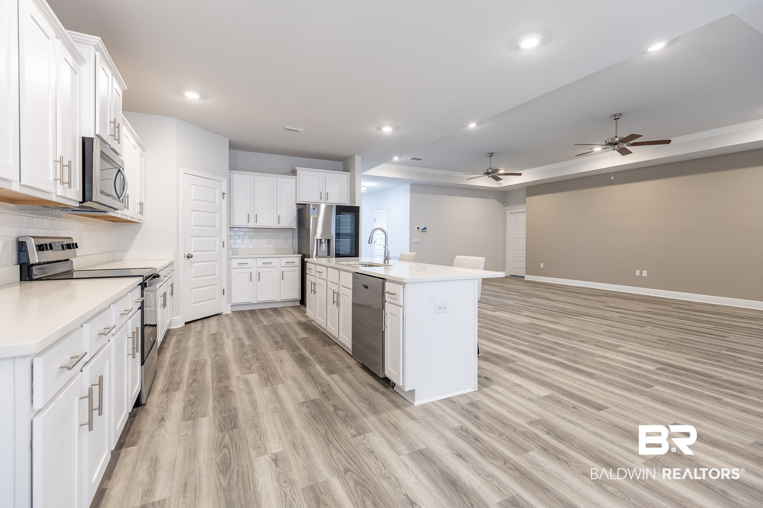 11123 Genuine Risk Circle Daphne, AL 36526 - Photo 4 of 18 Gallery Image 4
