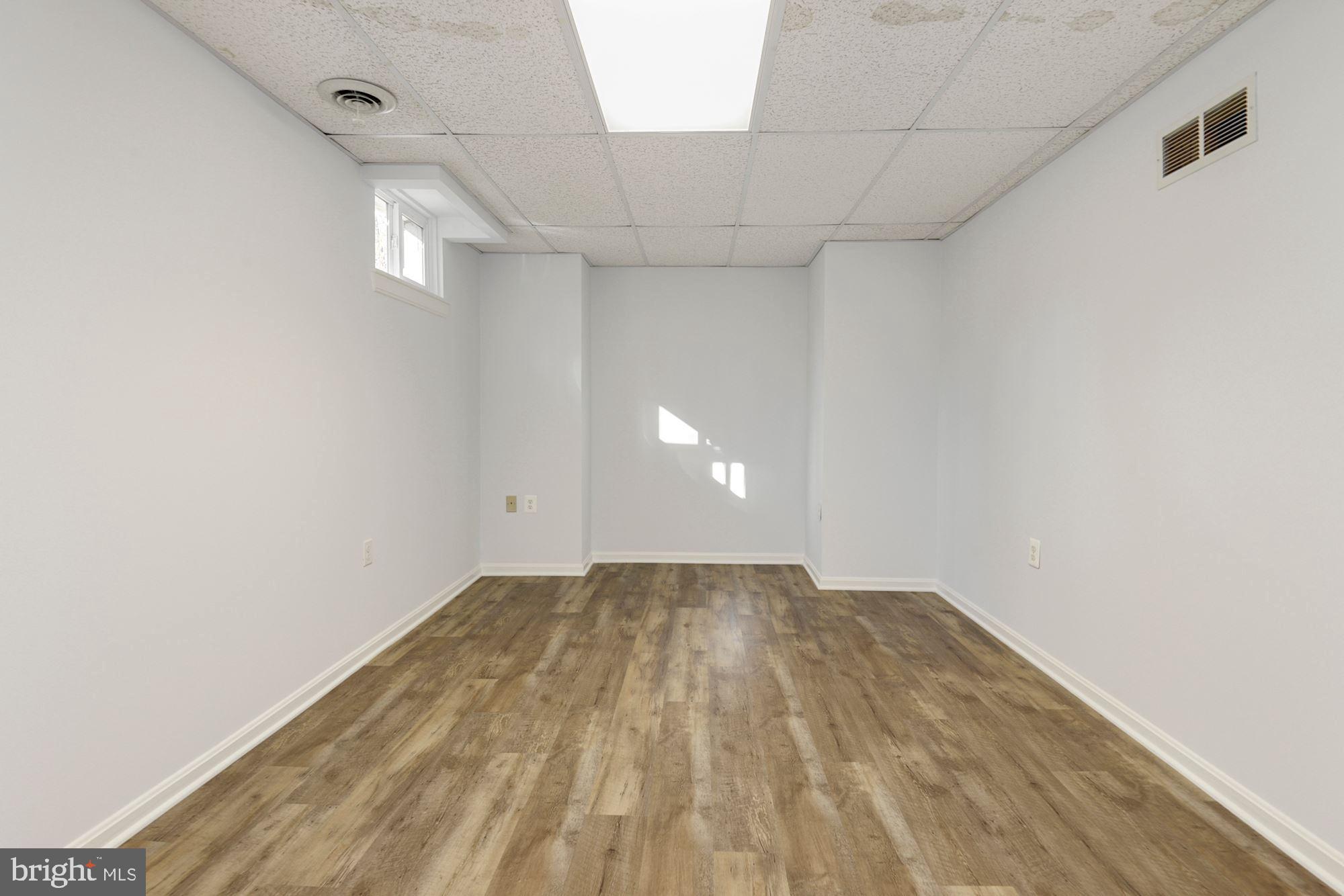1940 Barton Hill Road Reston, VA 20191 - Photo 30 of 38 Lower level room can be used as a 5th bedroom