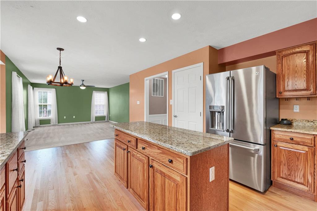 104 Lori Road Gibsonia, PA 15044 - Photo 4 of 25 Gallery Image 4