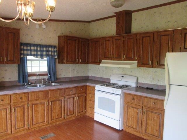 4780 West Albion Road Ligonier, IN 46767 - Photo 3 of 9 Gallery Image 3