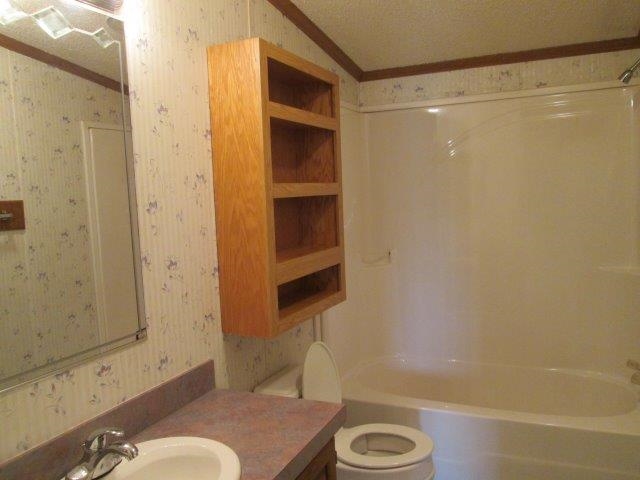 4780 West Albion Road Ligonier, IN 46767 - Photo 5 of 9 Gallery Image 5