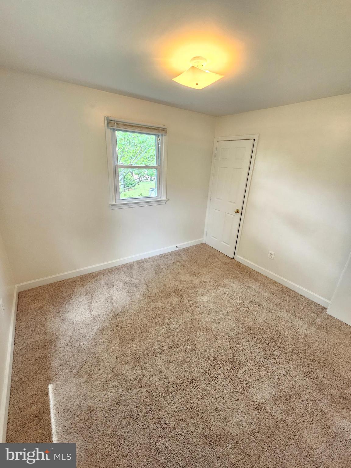 603 Pinewood Road Rockville, MD 20850 - Photo 18 of 32 Primary Bedroom