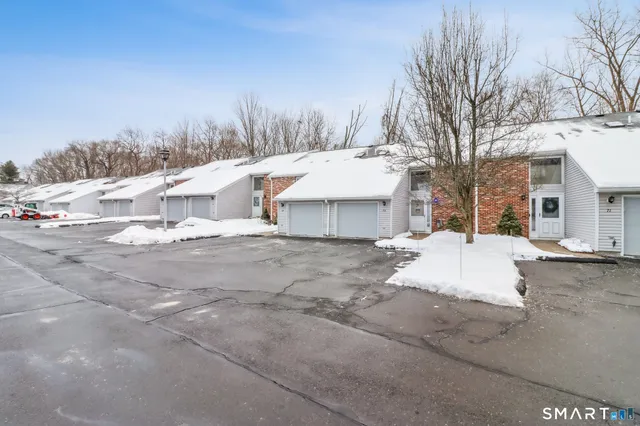 $259,900 | 705 Lake Avenue, Unit 70, Bristol, CT 06010