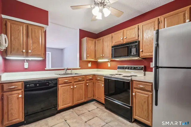 $259,900 | 705 Lake Avenue, Unit 70, Bristol, CT 06010