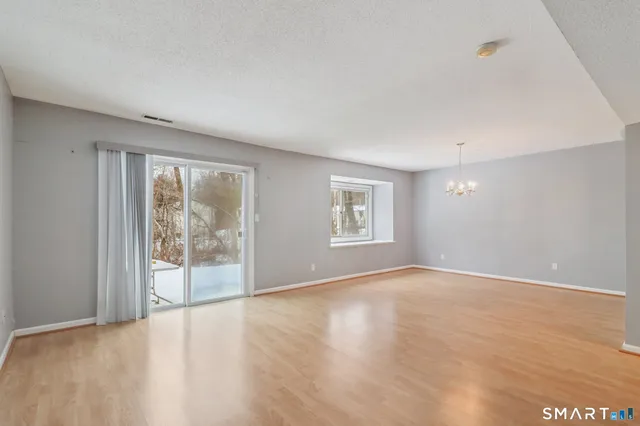 $259,900 | 705 Lake Avenue, Unit 70, Bristol, CT 06010