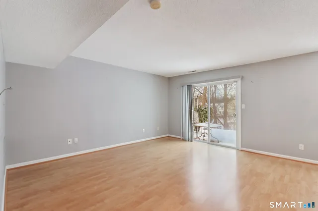 $259,900 | 705 Lake Avenue, Unit 70, Bristol, CT 06010