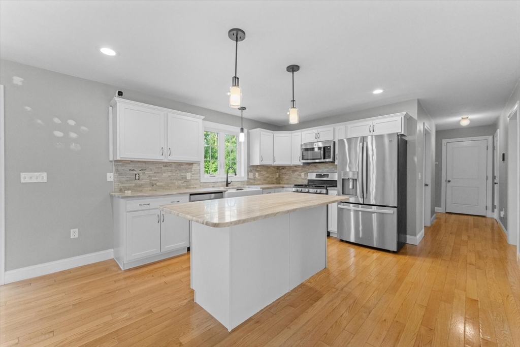 37 Turner Farm Road Uxbridge, MA 01569 - Photo 5 of 40 Gallery Image 5