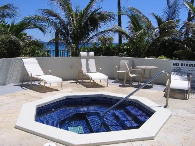 $7,500 | 5070 North Ocean Drive, Unit 10A, Singer Island, FL 33404