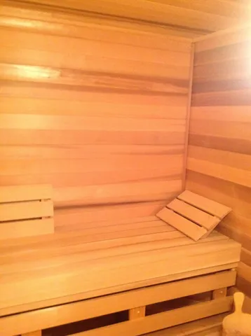 $7,500 | 5070 North Ocean Drive, Unit 10A, Singer Island, FL 33404