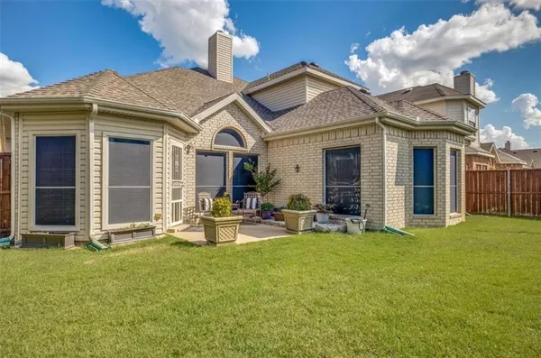$3,500 | 5231 Kathryn Drive, Grand Prairie, TX 75052