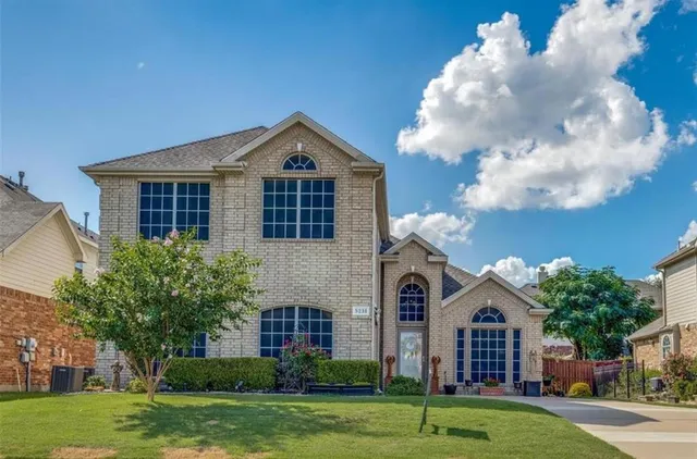 $3,500 | 5231 Kathryn Drive, Grand Prairie, TX 75052