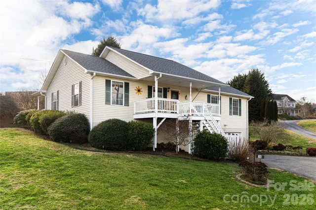 $465,000 | 16 Kinsale Drive, Leicester, NC 28748