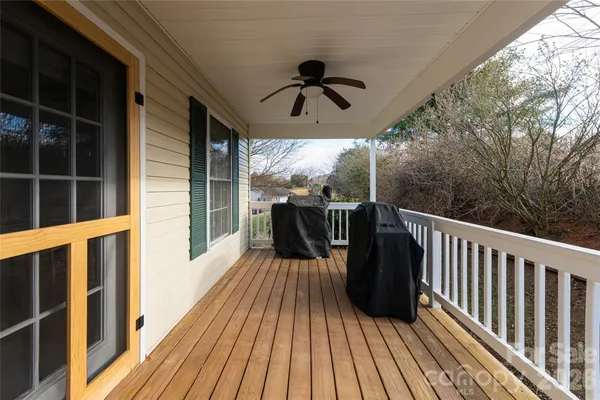 $449,000 | 16 Kinsale Drive, Leicester, NC 28748