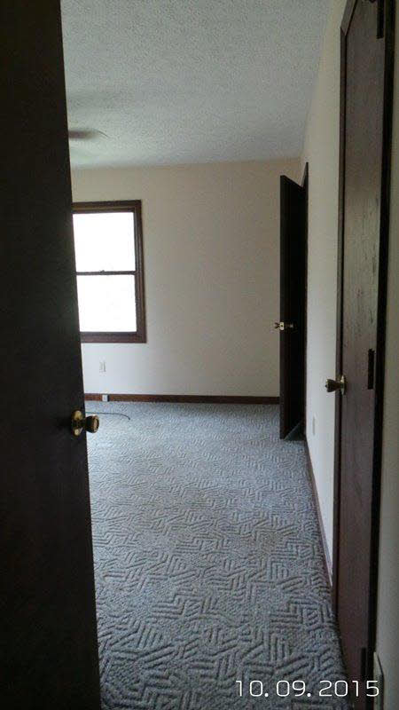 7050 East Motsinger Road Pekin, IN 47165 - Photo 22 of 35 Gallery Image 22