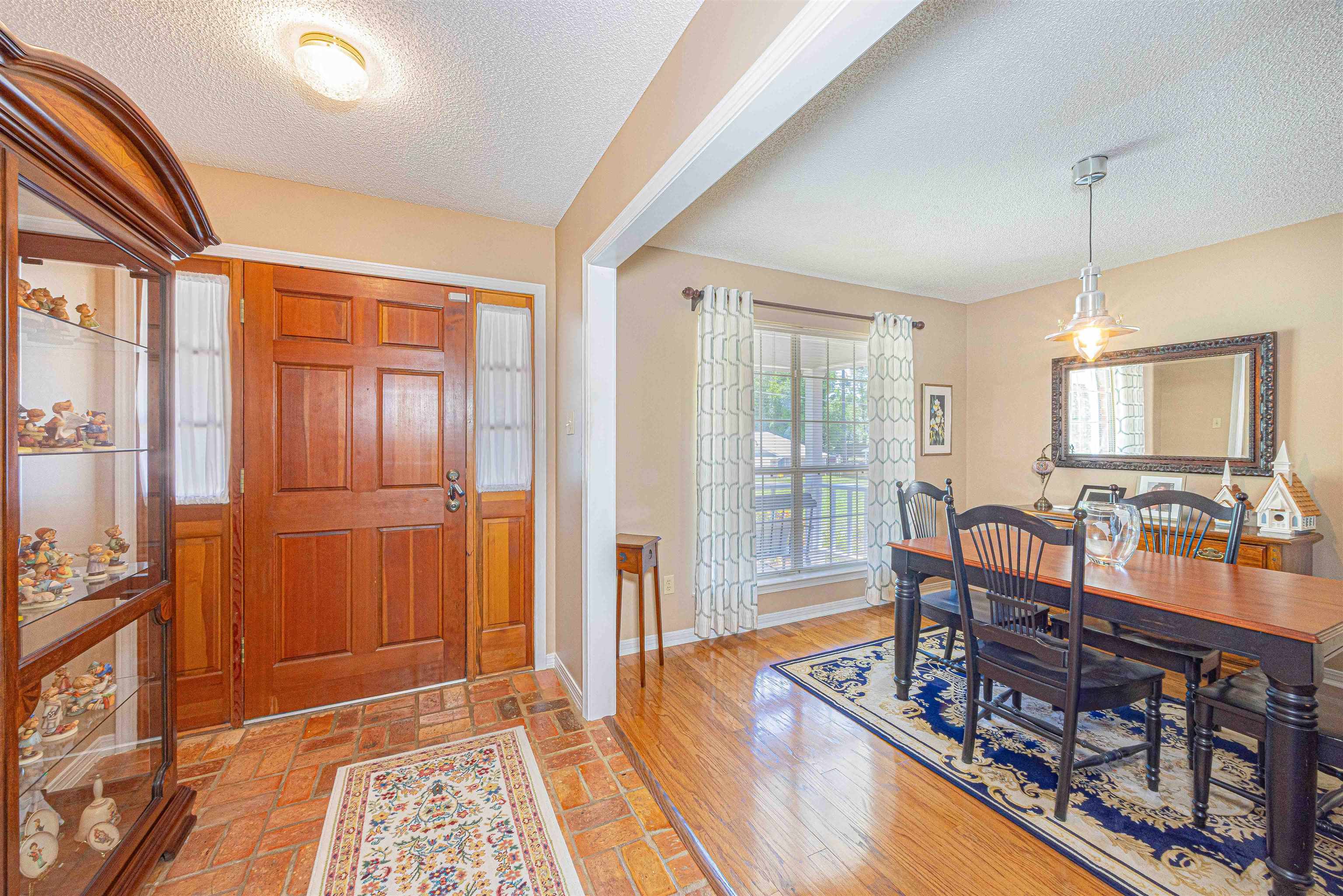 485 Ridgewood Drive Daphne, AL 36526 - Photo 7 of 38 Entrance Foyer
